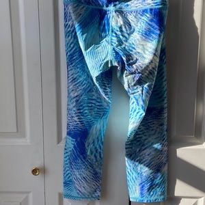 Capri workout leggings